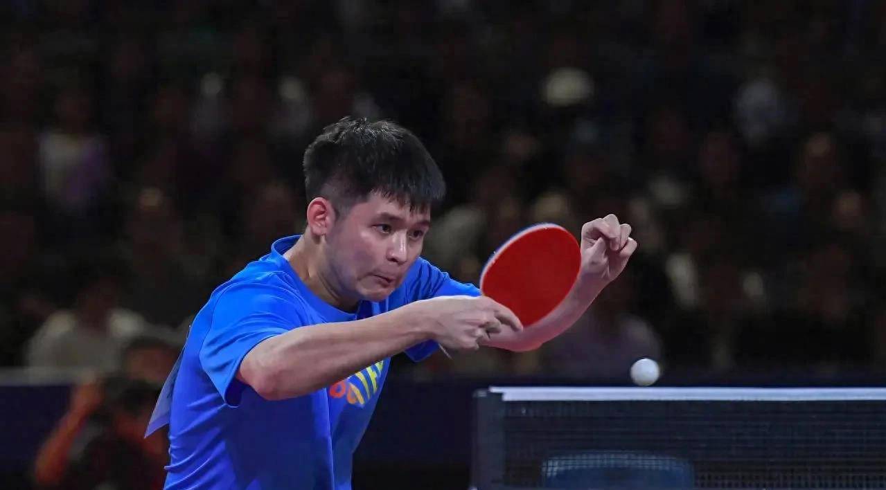 球敲响了警 球敲响了警