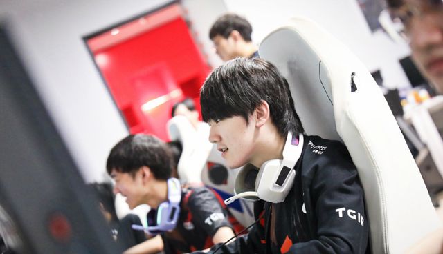 水平的竞技 水平的竞技